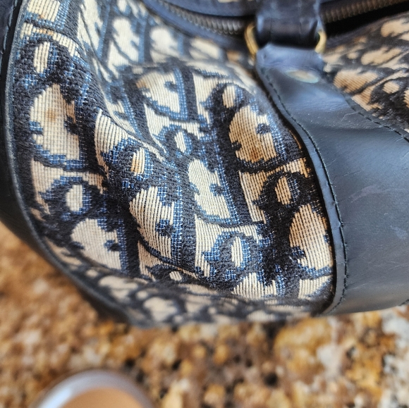 ✨️Dior✨️ duffel bag with leather trim. - Picture 16 of 16